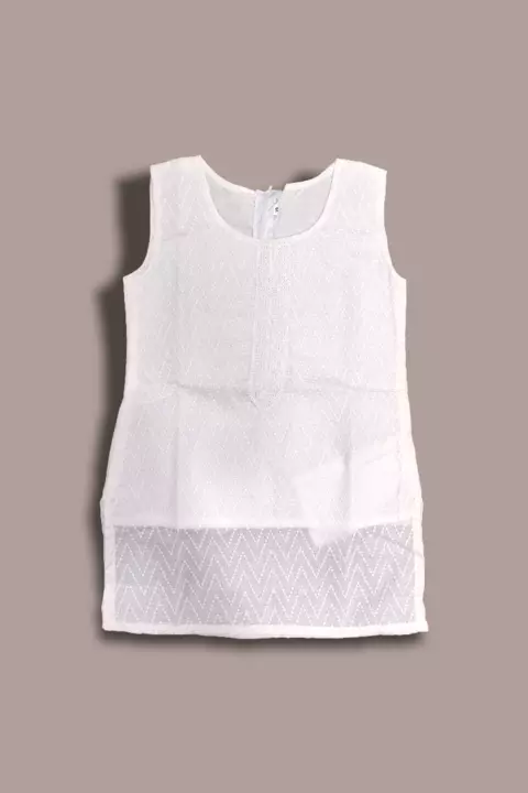 Plain white Kurti sizes. Sleevless uploaded by Arihant Trading on 12/20/2022