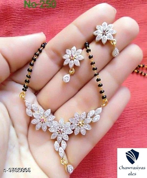 Catalog Name:*Feminine Chunky Mangalsutras*
Base Metal: Alloy
Plating: Gold Plated
Stone Type: Cubic uploaded by Get ownerd on 2/3/2021
