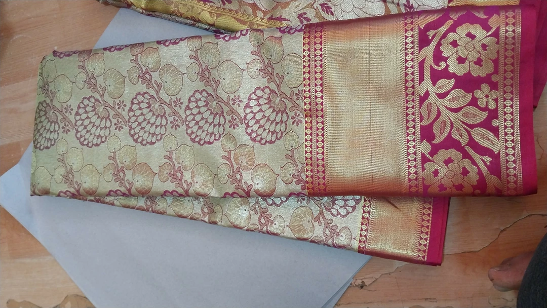 Product uploaded by Chowdeshwari silk sarees on 12/21/2022