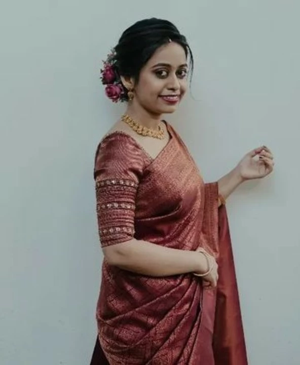 Banarasi silk sof saree  uploaded by Bapasitaram Handwork on 12/21/2022