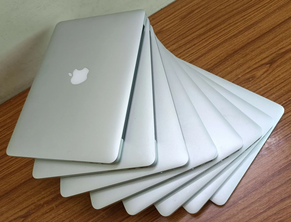 🤩🥳👉🏻 *Macbook Pro A1502(2015)

 uploaded by business on 12/21/2022