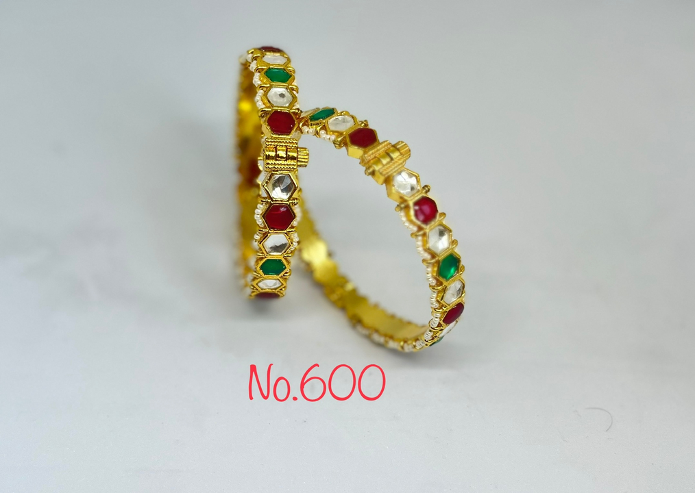Product uploaded by How's ,&. Jewellery on 12/21/2022