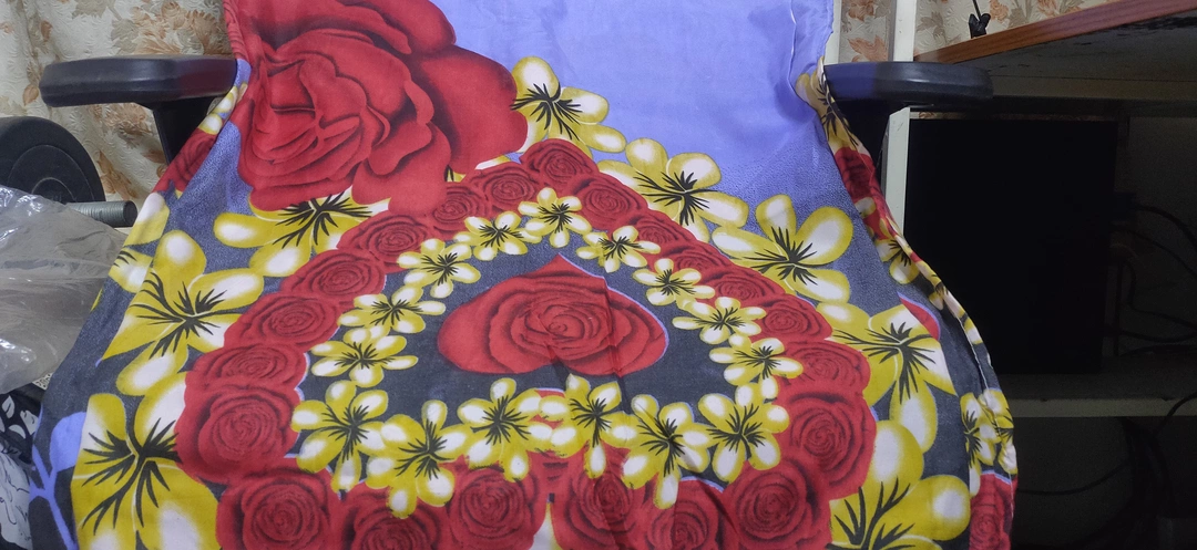 Heart petals bedspread | cotton bedspread  uploaded by Mahi Elegance on 12/21/2022