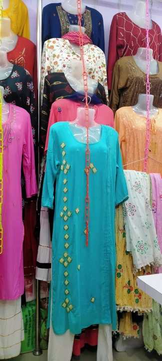 Shop Store Images of fashion style Ladies garments uki
