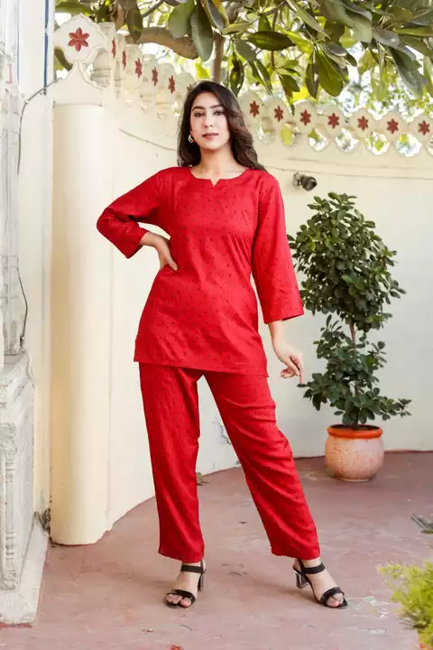 Product image of New launch

*Comfortable Dressing Makes Your Night More Beautiful With Beautiful Dreams*

*Buy This , price: Rs. 610, ID: new-launch-comfortable-dressing-makes-your-night-more-beautiful-with-beautiful-dreams-buy-this-f01583ce