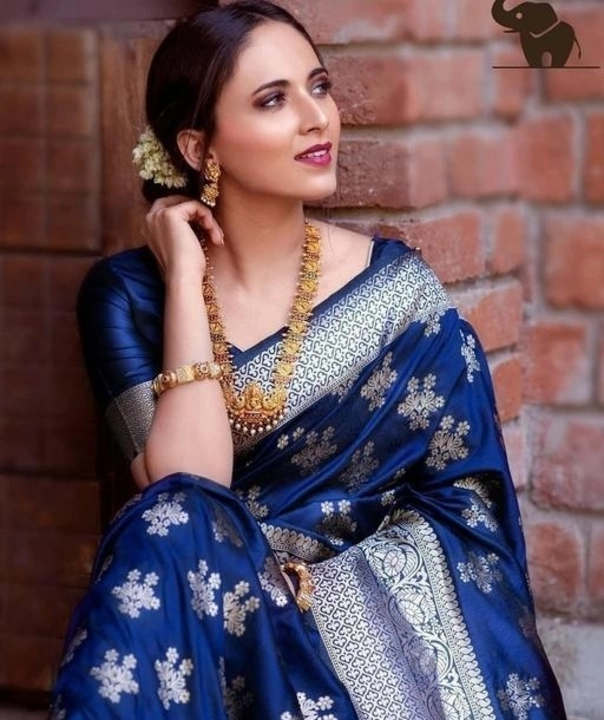 Aakarsha Drishya Myra Alluring Sarees uploaded by S fashion store on 12/22/2022