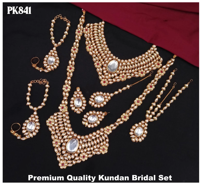 P uploaded by Prime Kundan Jewelry on 12/22/2022