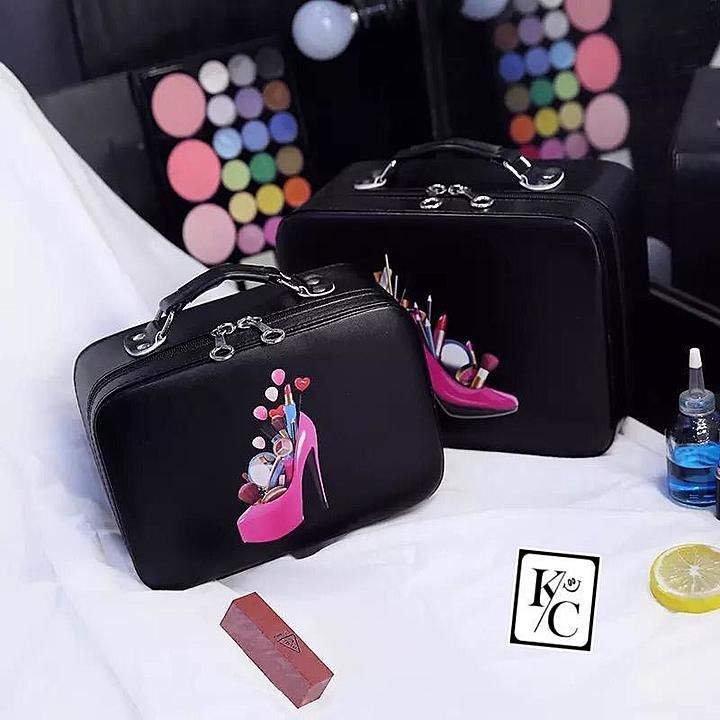 Post image 😍 *2pic set. Combo 😍Cosmetic Bag Portable  Large Capacity Storage Bag Waterproof Lovely Travel Ladies Cosmetic Cases Multi-function Professional*

*Big  10/7*
*Smol 9/6*

*Price.  1350

*Full stock avb*
