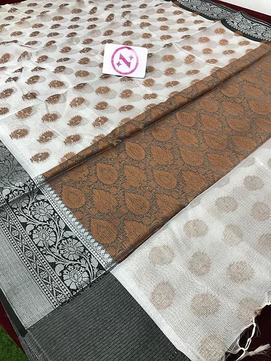 Post image *💃🏼PRESENTING FANCY SAREE*💃🏼

*FABRIC DETAILS*

FANCY BANARAS FABRIC ALLOVER COPPER BUTTA CONTRAST BORDER CONTRAST BLOUSE

*LIMITED STOCK..HURRY UP🥳*

*CONTRAST BLOUSE*
💃💃💃💃💃💃💃💃💃💃💃💃

*WHOLESALE PRICE:-1350+$*

*Best Quality*

*Ready Ship*