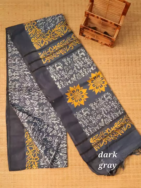 winter special  PASHMINA  saree

Fabric       ====  PASHMINA silk

Blouse      ====  plaine running  uploaded by Md Sadik.. handloom.. manufacture on 12/22/2022