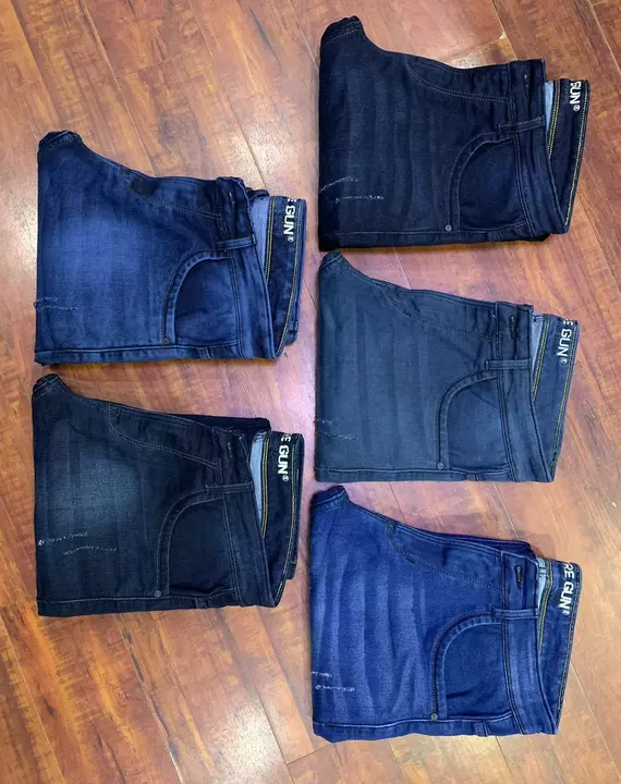 Product image of Torn jeans, price: Rs. 560, ID: torn-jeans-032b7c2f