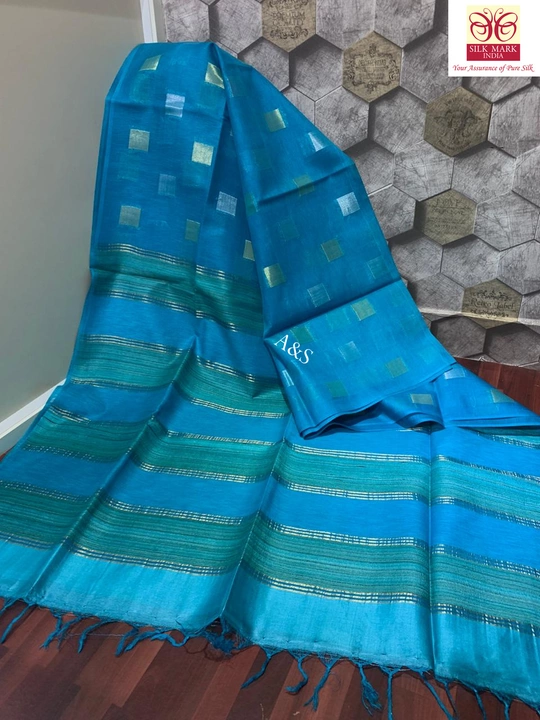 Matka silk saree 

 (primim quality kota stapal)

Saree all over weaving degin 

Saree lenge 5.50 mt uploaded by Aanvi fab on 12/23/2022