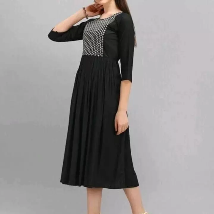 Post image I want 50+ pieces of Kurti at a total order value of 25000. Please send me price if you have this available.