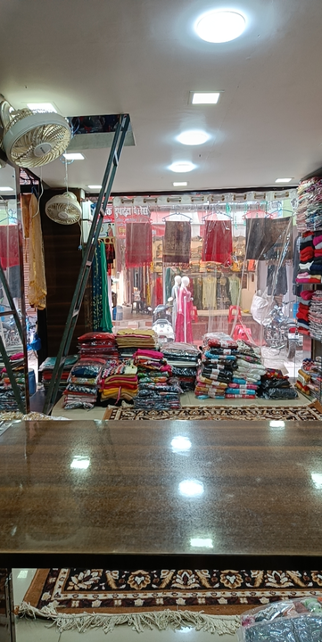 Warehouse Store Images of Shreef dupatta palace