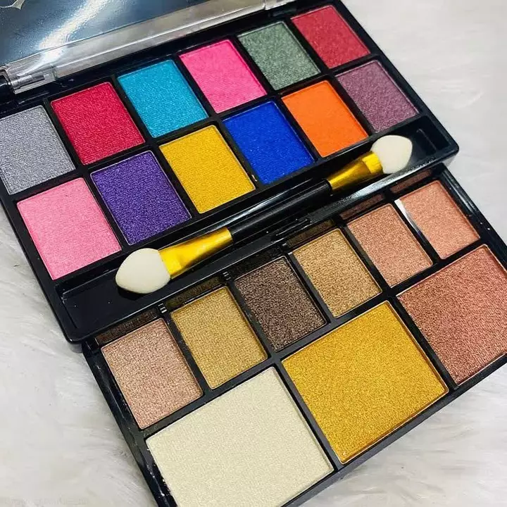 Color eyeshadow pallete 💕💕 uploaded by RS ENTERPRISES on 12/24/2022