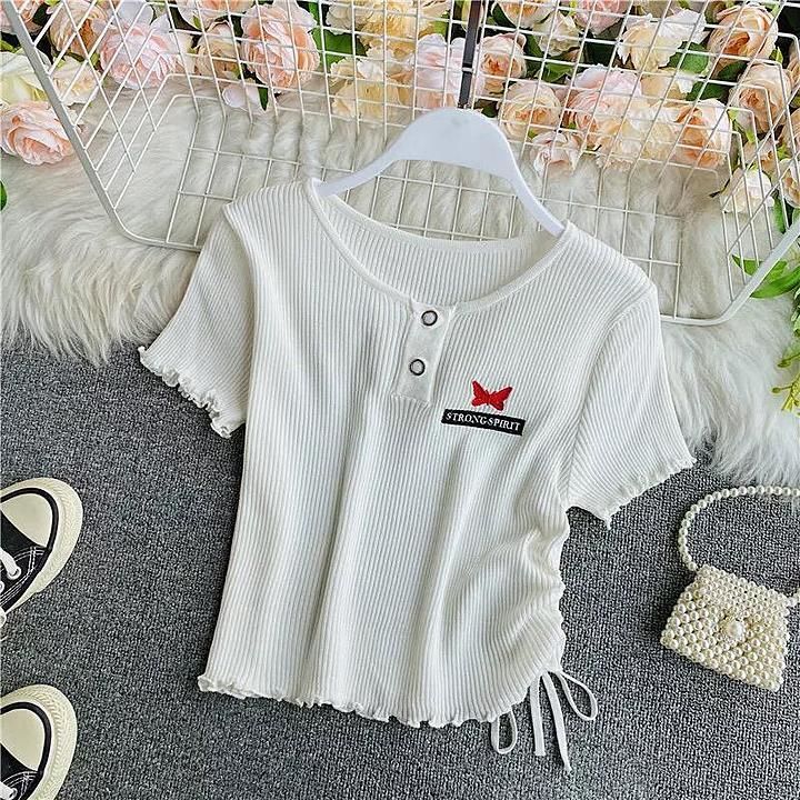 *Small fresh butterfly embroidery top uploaded by business on 2/5/2021