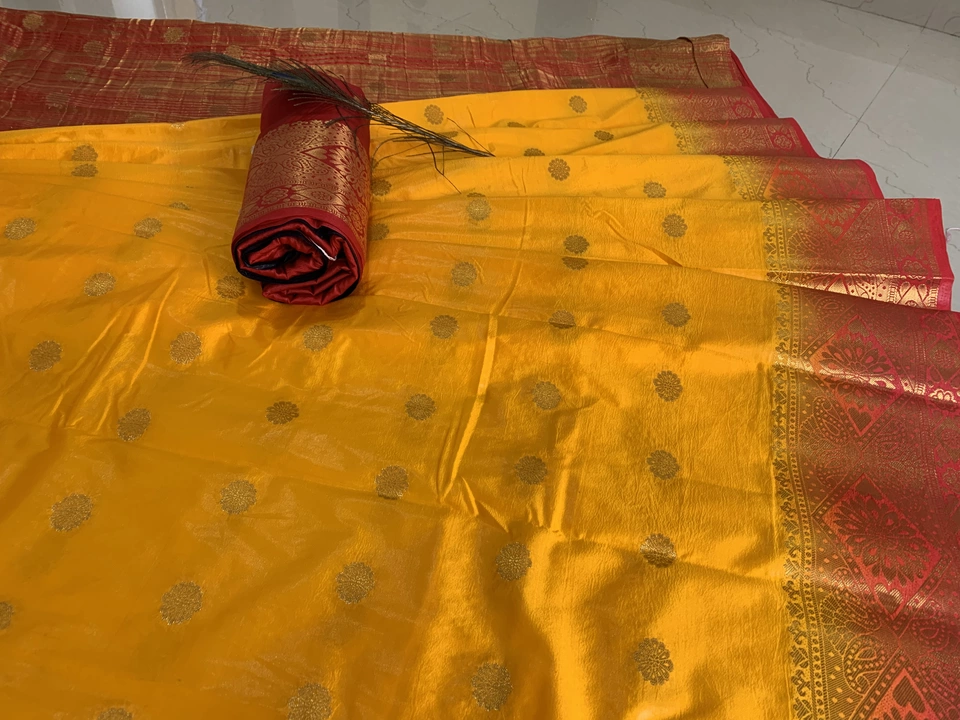 Aarna banarasi silk saree uploaded by Jay Jhanjhnath Fabric on 12/25/2022