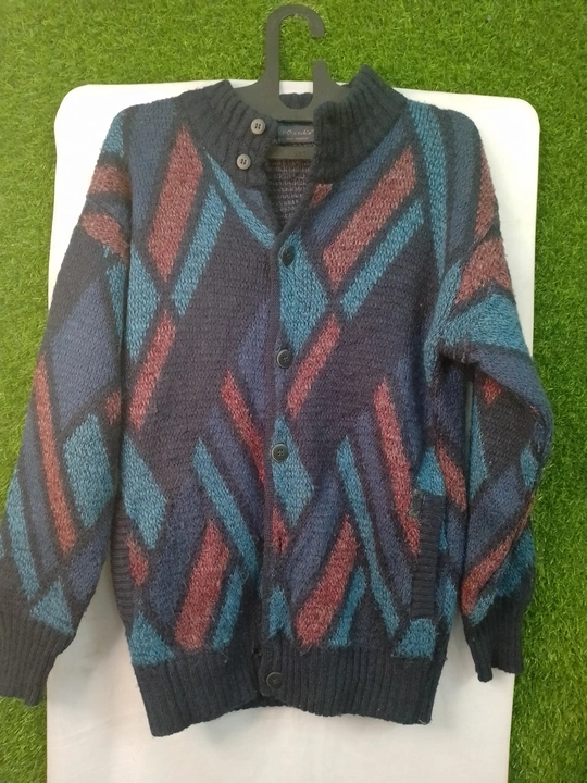 Heavy sweater,shrug ,long swetarr uploaded by Krisha enterprises on 12/25/2022