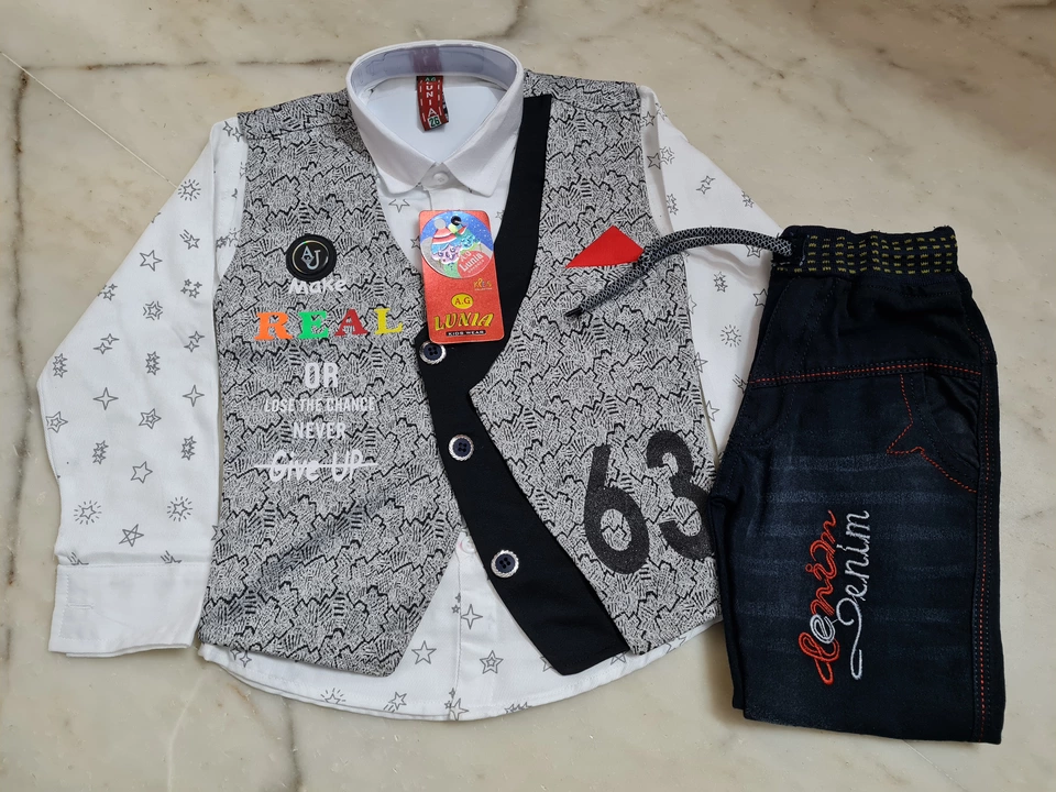 Jacket set uploaded by AG.Tuhina Dresses on 12/25/2022