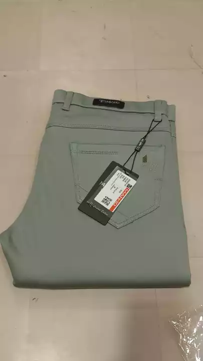 Trousers  uploaded by business on 12/26/2022
