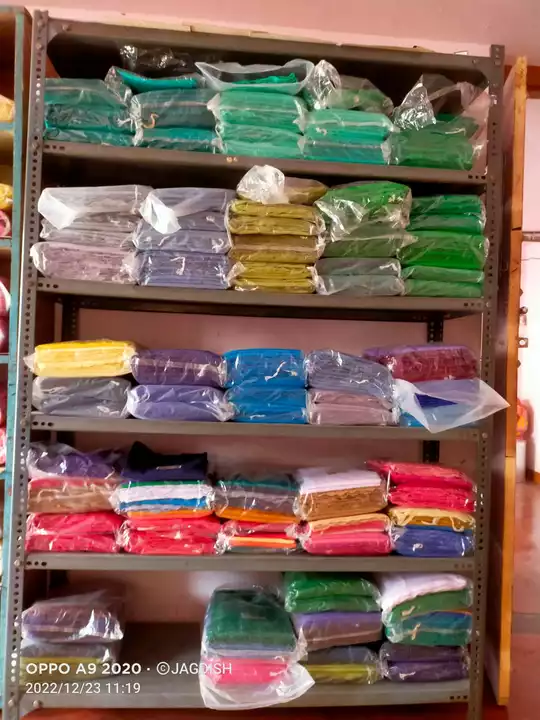 Post image I want 50+ pieces of Petticoat at a total order value of 10000. I am looking for I want petticoat for wholesale in manufacturing price. Please send me price if you have this available.