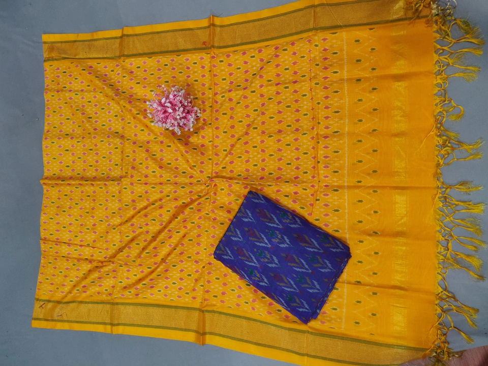 IKKAT SEIKO DRESS MATERIALS uploaded by Sri Raja Rajeshwari Handlooms on 12/26/2022