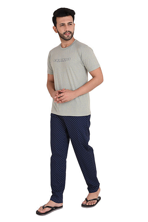 Post image KSX Premium Cotton Pyjama Navy 
Moq 4 pcs
Available in Sizes S M L XL 
Order now