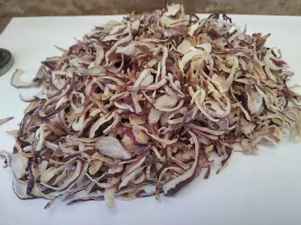 Pink onion flakes  uploaded by M.N dehy foods on 12/28/2022