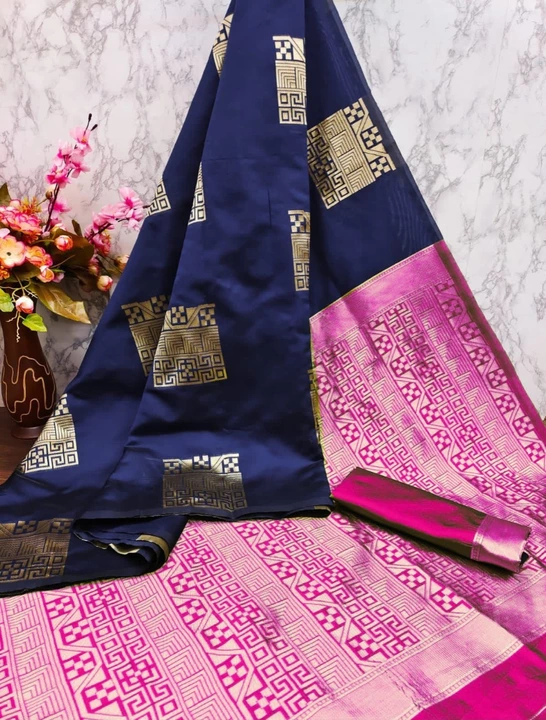 Party wear kathpadar saree  uploaded by 7 dream collection on 12/29/2022
