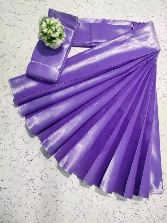 Post image *Thanga Vettai Soft Silk Sarees*

🏵️Zari warp &amp; silk material used

🏵️5.5 metre with contrast blouse

🏵️Light weight

🏵️ Used first quality thread for quality 
 *Colour set Available(Random blouse only)*