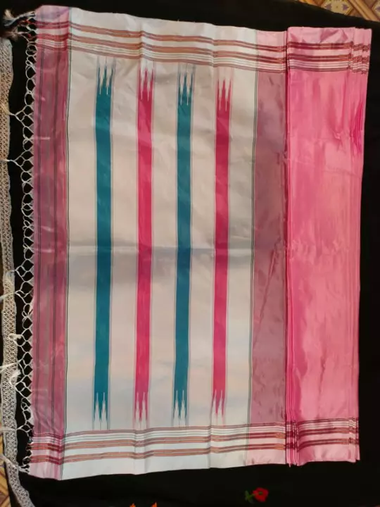 Product uploaded by Saree manufacturer on 12/29/2022