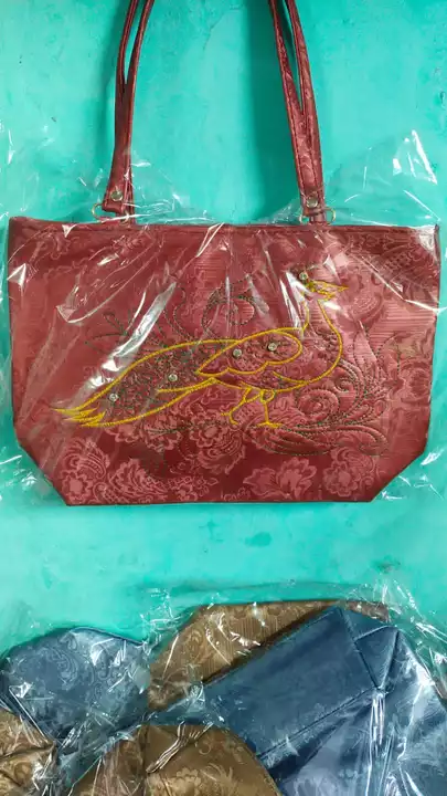 Ladies purse available only Bulk quantity limited time  uploaded by Aman Enterprises.Whatsapp No.. +919711706212 on 12/30/2022