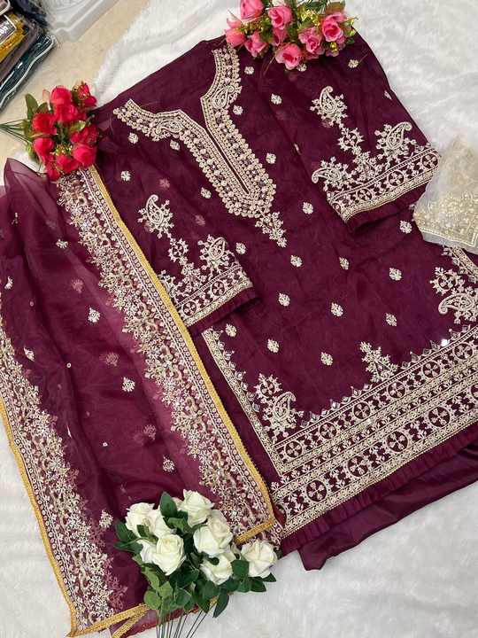 Orgenza FEBRIC pakistani suit uploaded by business on 12/30/2022