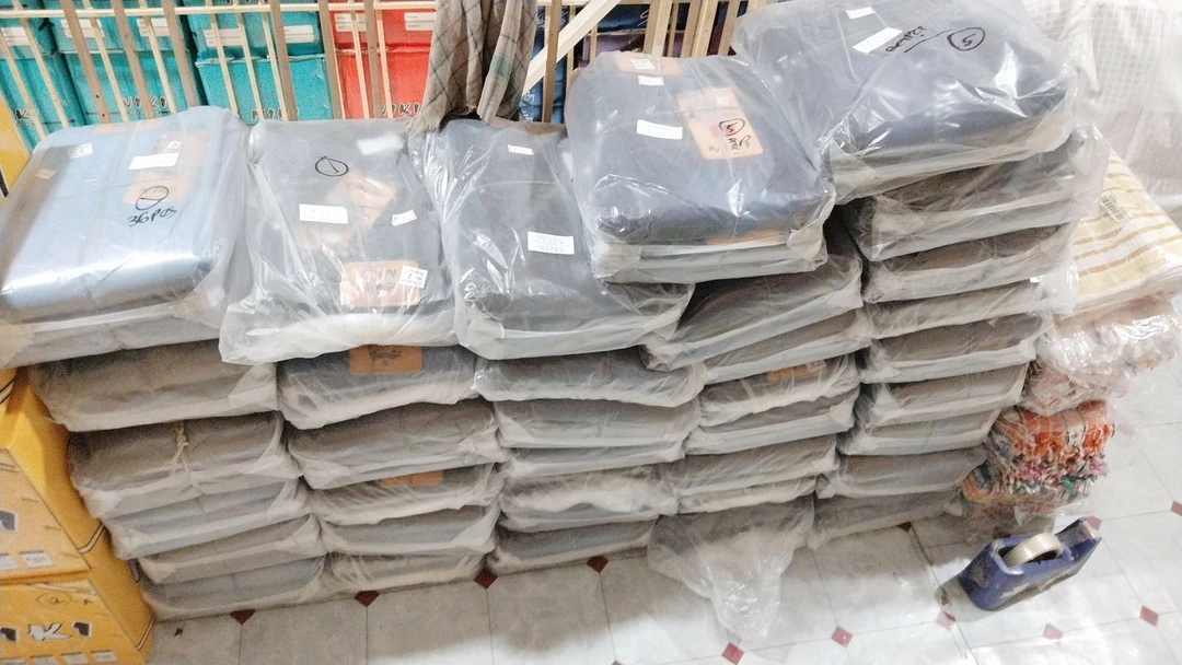 Warehouse Store Images of Siddheshwar Cloth Centre
