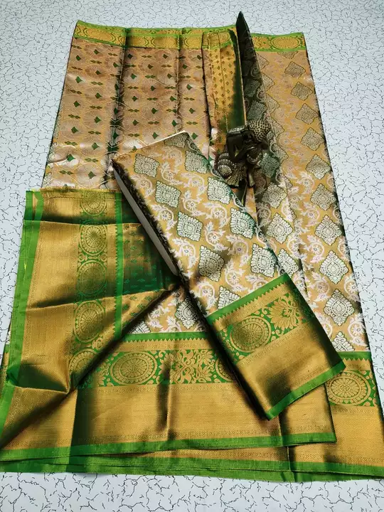 WEDDIND SAREE uploaded by business on 12/30/2022
