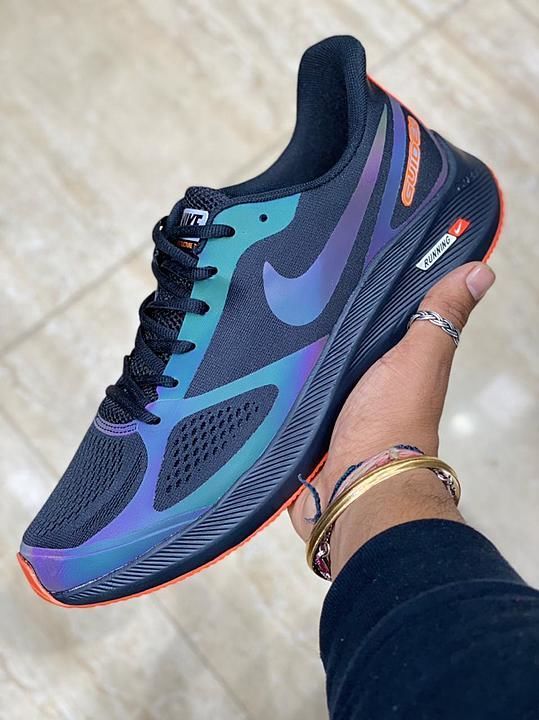 NIKE ZOOM GUIDE 10 uploaded by business on 2/8/2021