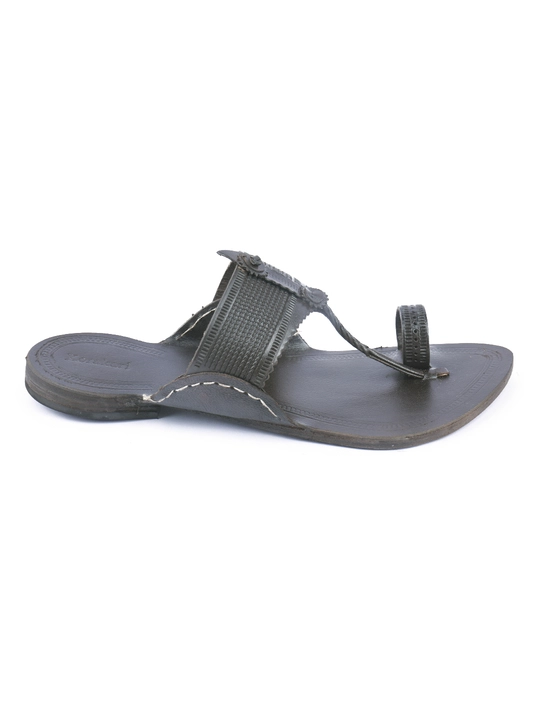 Good looking brown kolhapuri chappal for men uploaded by Divyam Leather Crafts Pvt Ltd on 1/2/2023