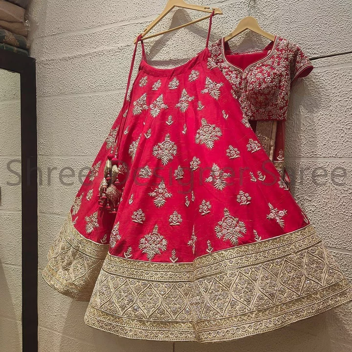 * 💃Lehenga choli 💃*

Red Colour Colour Embroidered Attractive Party Wear Silk Lehenga choli has a  uploaded by SN creations on 1/3/2023