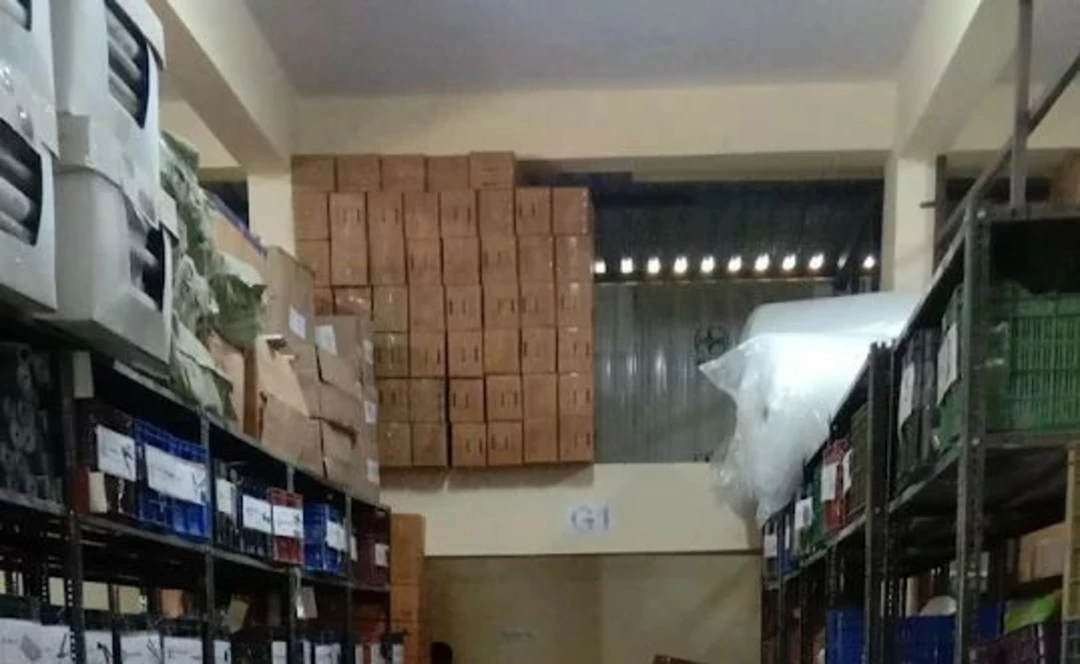 Warehouse Store Images of DeoDap