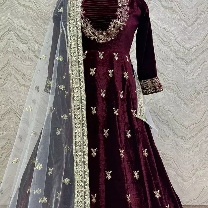 Beautiful heavy velvet gown uploaded by GS Traders on 6/4/2024