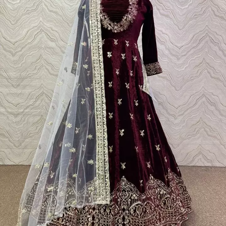 Beautiful gown uploaded by GS TRADERS on 1/5/2023