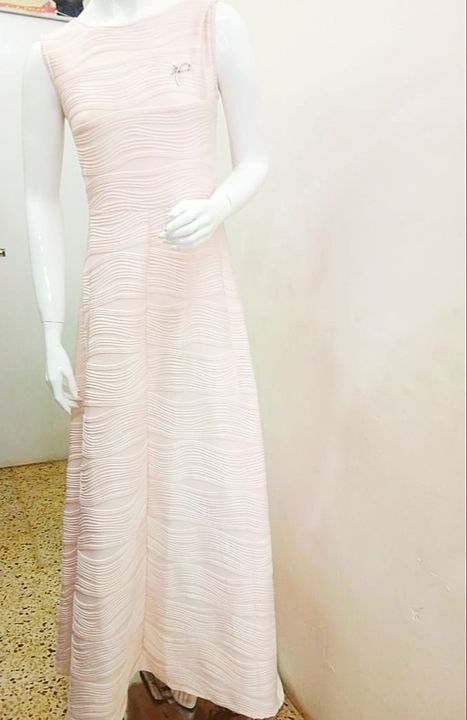 Long dress uploaded by Amodini saree on 2/9/2021