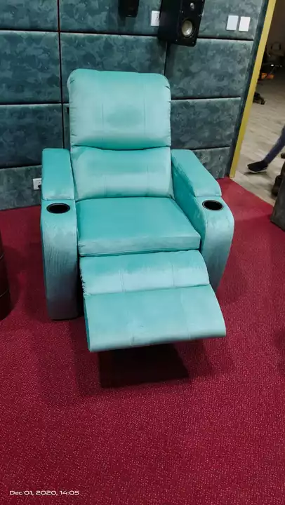 Recliner  ask me on what's app uploaded by Kwirky furniture on 1/6/2023