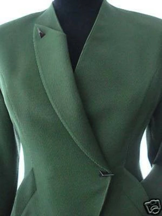 Product uploaded by Suit Expert on 1/7/2023