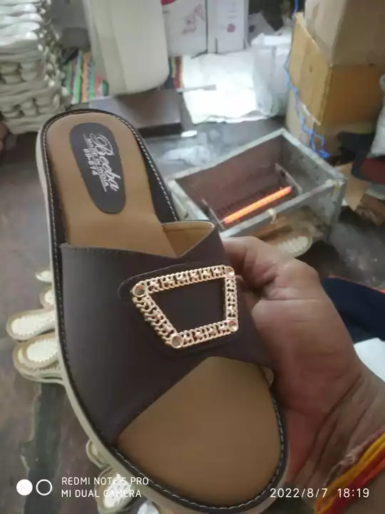 Product uploaded by Meghna footwear on 1/8/2023