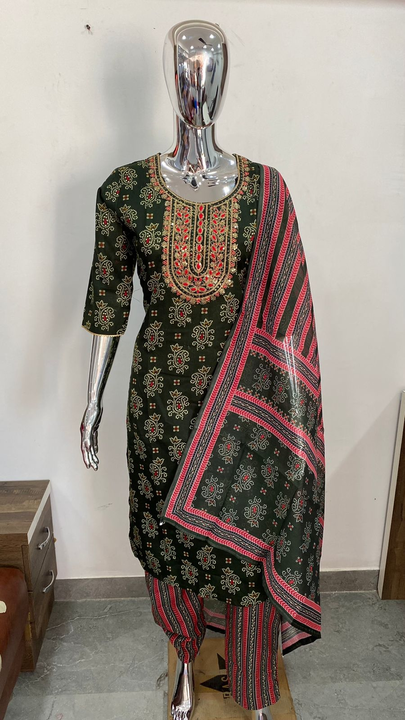 Heavy premium embroidery work dupatta set uploaded by business on 1/8/2023