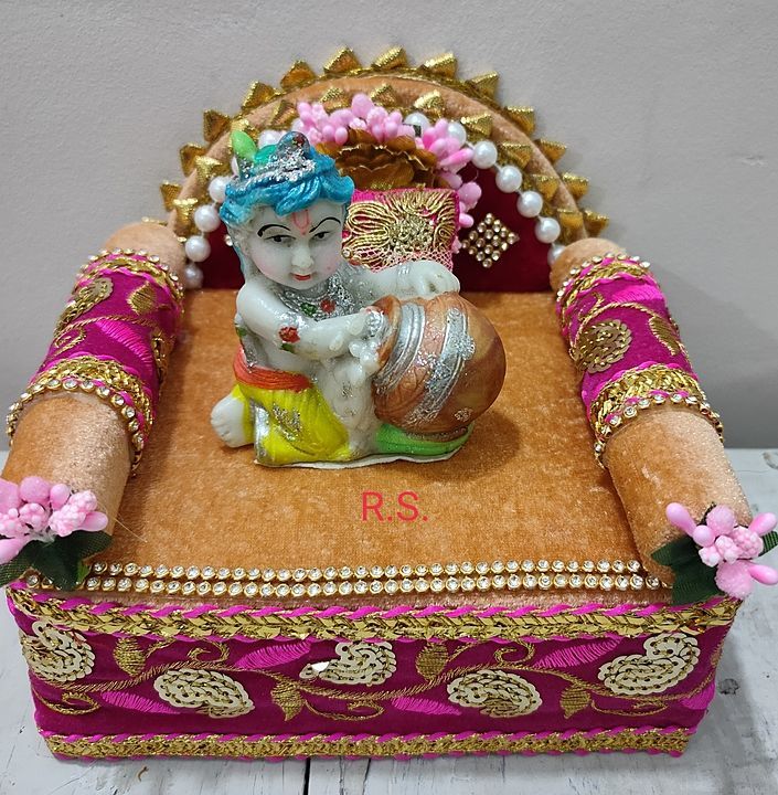 Ladoogopal ji couch uploaded by Riddhi Siddhi Party Solutions on 2/11/2021