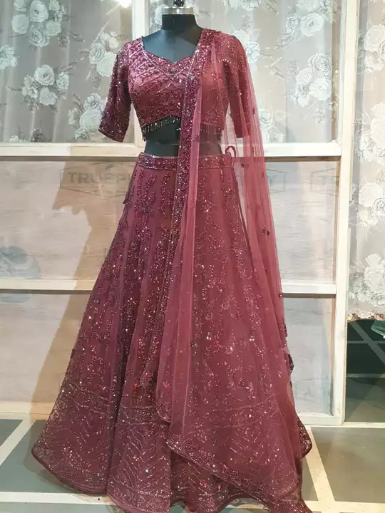 Post image I want 11-50 pieces of Gown in bulk order  at a total order value of 25000. Please send me price if you have this available.