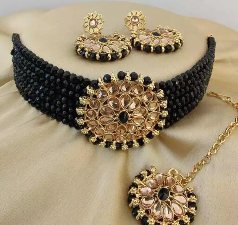 Black stones Nacklace set - uploaded by business on 1/9/2023