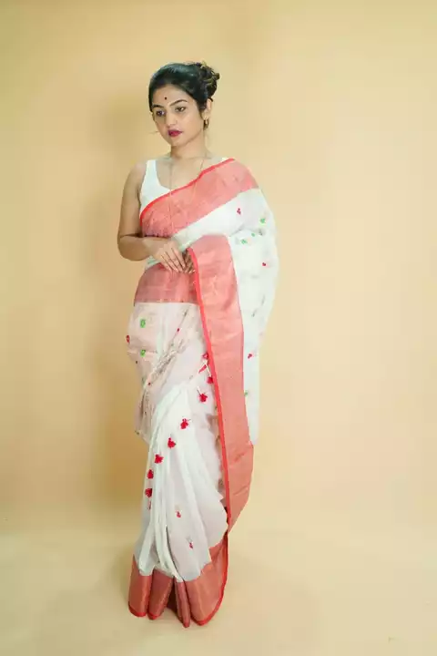 Cotton resham Handloom saree uploaded by Debasree Boutique on 5/29/2024